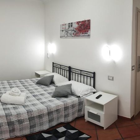 Royal House Fiumicino Hotel Exterior foto
